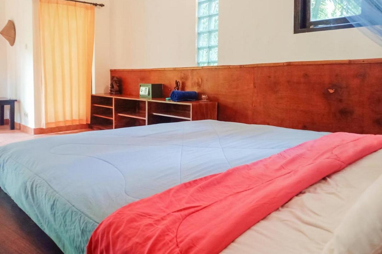 Shanti Toya Ashram Mambal Экстерьер фото